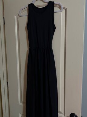 Classic Black Sleeveless Maxi Dress